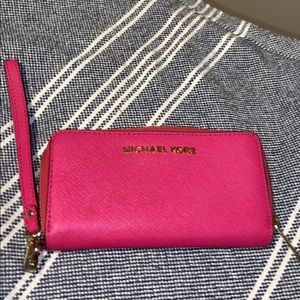 Authentic Michael Kors Wallet/ Wristlet